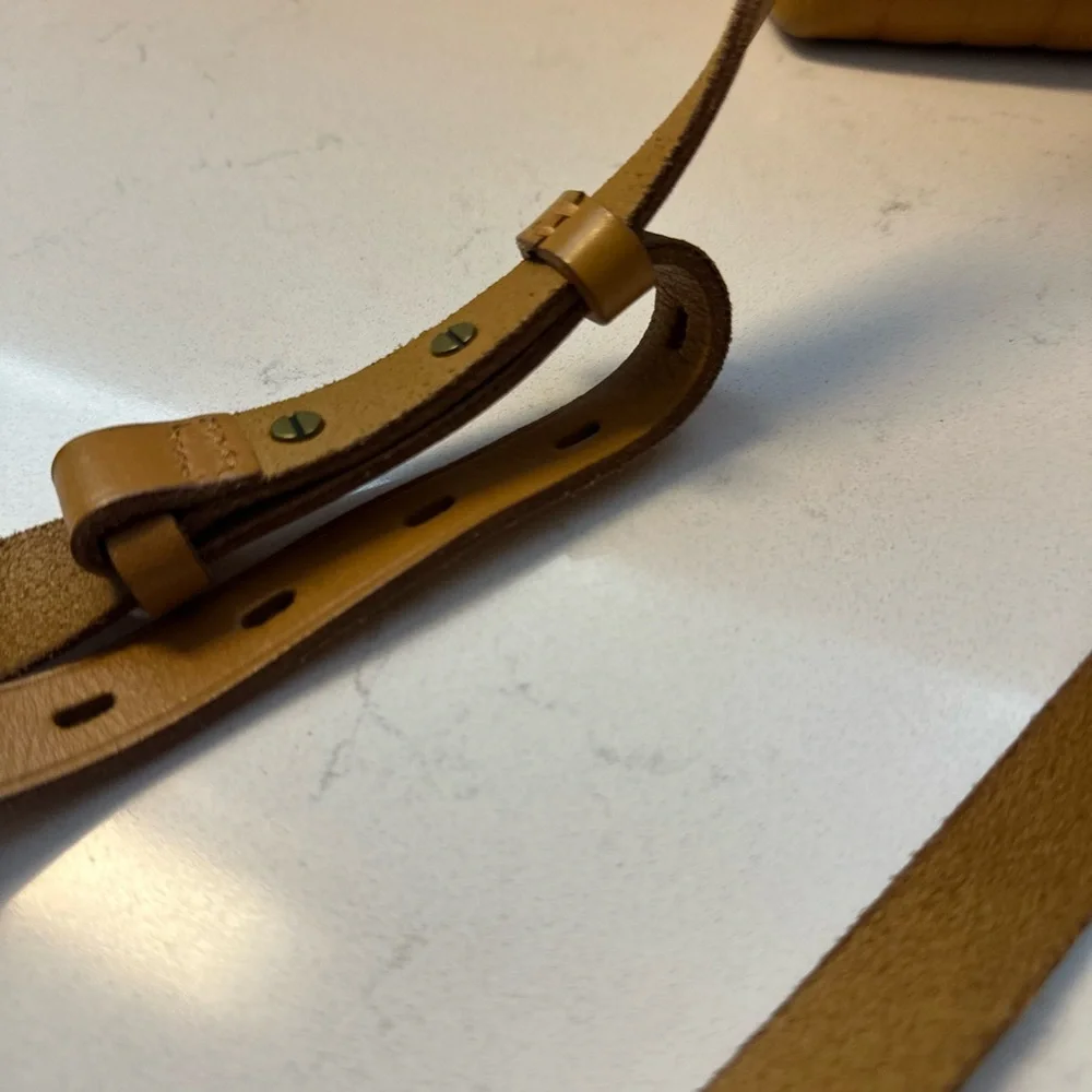 Madewell The Mini Transport Crossbody:
Bubble Pleat Edition - Picture 6 of 7